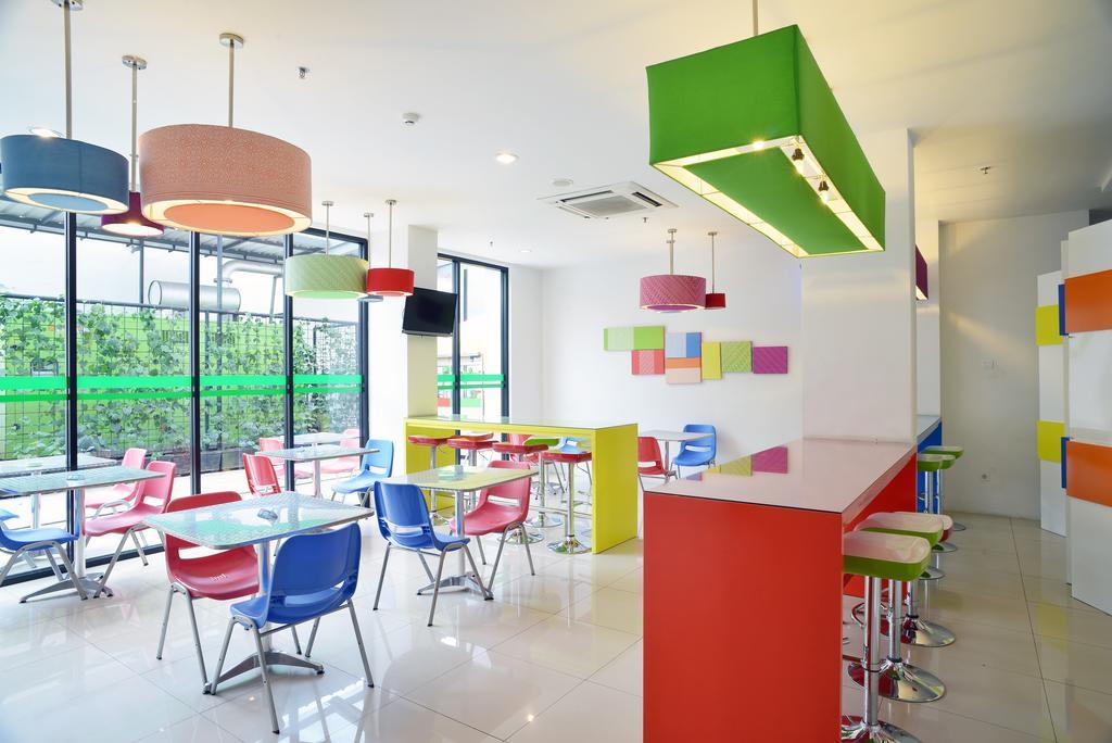 Pop! Hotel Tebet Jakarta Eksteriør bilde