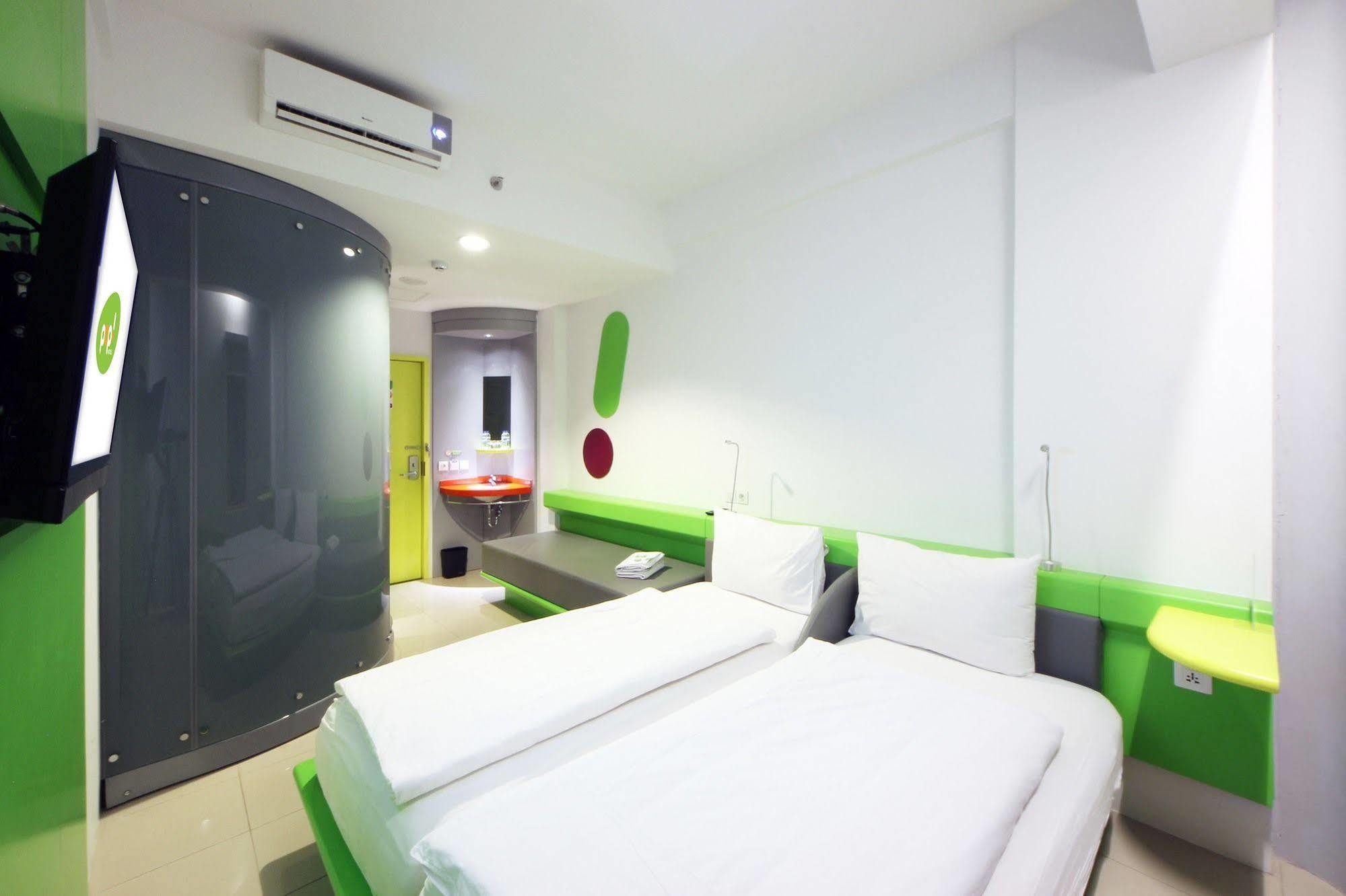 Pop! Hotel Tebet Jakarta Eksteriør bilde